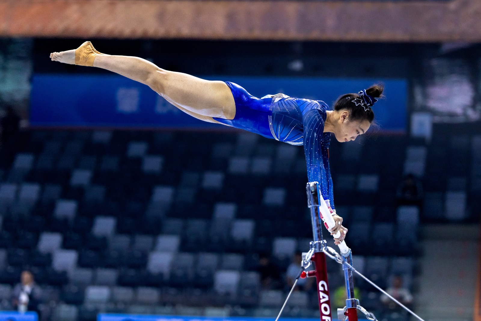 随着阿森纳2-0，利物浦1-1，切尔西1-3爆冷，英超最新积分榜出炉